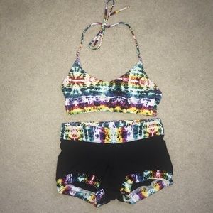 Sports bra & shorts